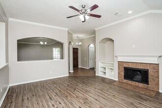 549 Green Cedar Dr in League City, TX - Building Photo - Building Photo