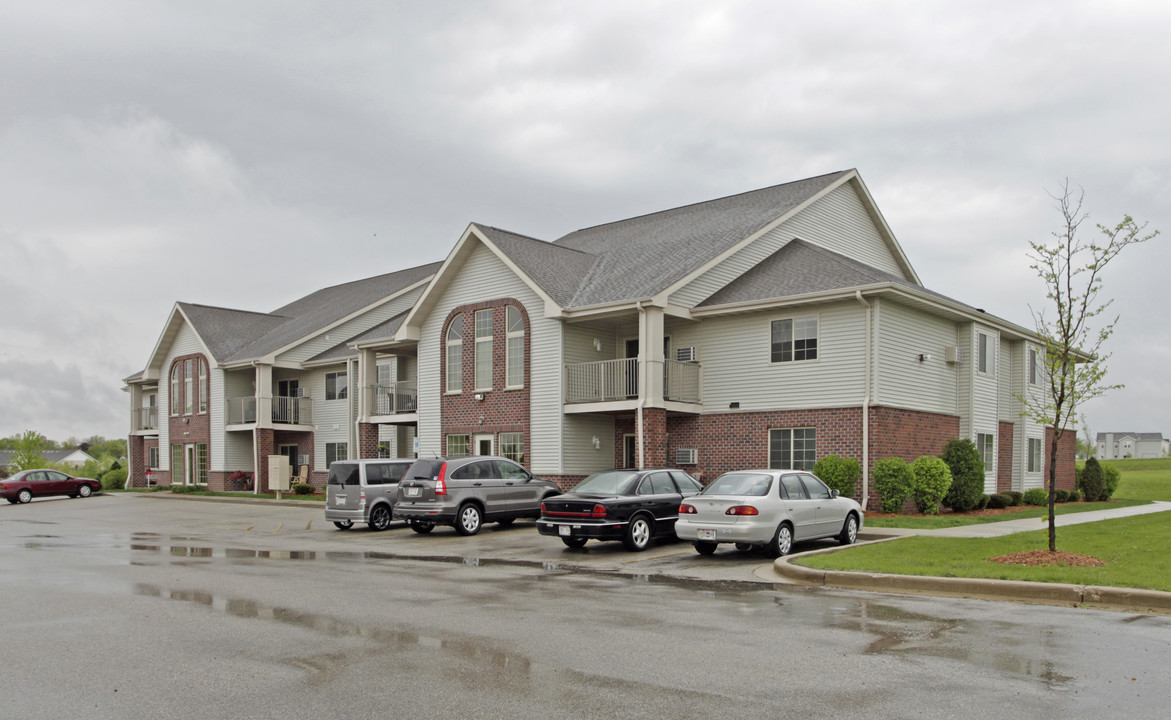 Stanton Place Apartments in Ixonia, WI - Building Photo