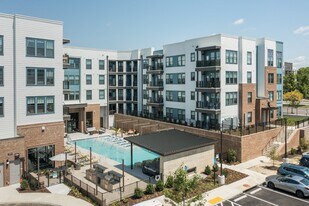 The Jamestown in Richmond, VA - Building Photo