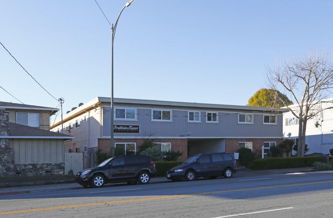 Fruitdale Manor Apartments in San Jose, CA - Foto de edificio