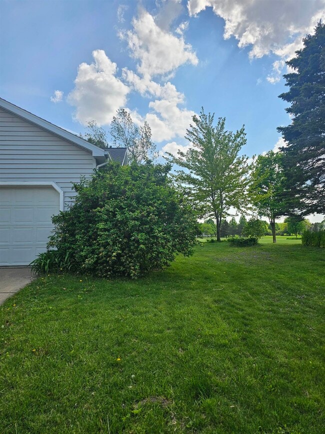 862 Sky Ridge Dr in Madison, WI - Building Photo - Building Photo