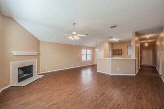 11216 Boulder Ridge Dr in Fort Worth, TX - Building Photo - Building Photo