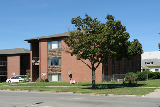 1744 L St in Lincoln, NE - Building Photo - Building Photo