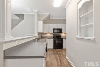 2120 Persimmon Ridge Dr in Raleigh, NC - Building Photo - Building Photo