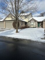 22674 Woodcreek Dr in Taylor, MI - Building Photo
