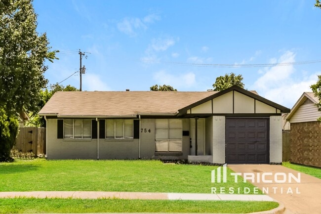 property at 754 W Grubb Dr