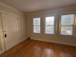 166 Jewell St in Ferndale, MI - Building Photo - Building Photo