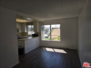 1233 Tamarind Ave in Los Angeles, CA - Building Photo - Building Photo