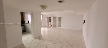 18181 NE 31st Ct, Unit 1003 in Aventura, FL - Building Photo - Building Photo