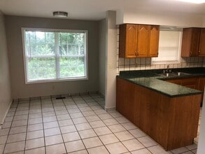 254 Sloans Grove Rd in Spartanburg, SC - Foto de edificio - Building Photo