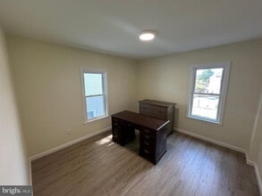 52 Delaware Ave in Morrisville, PA - Building Photo - Building Photo