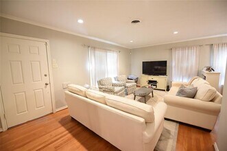 3951 Gaspar Dr in Dallas, TX - Building Photo - Building Photo