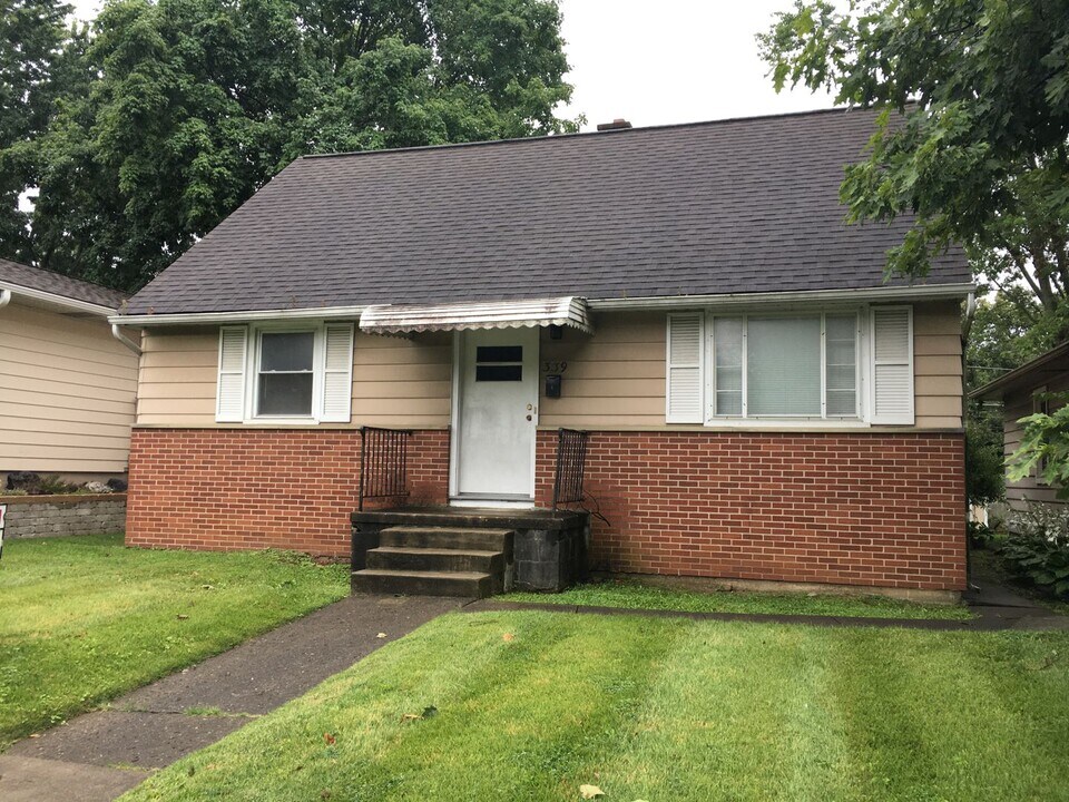 339 Morse Rd in Columbus, OH - Building Photo