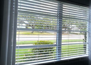 941 N Oleander Ave, Unit 3 in Daytona Beach, FL - Building Photo - Building Photo