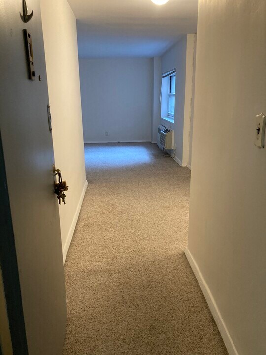 45 E Hartsdale Ave in Hartsdale, NY - Building Photo