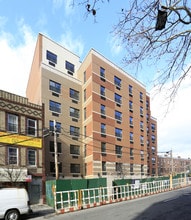 1969 Washington Ave in Bronx, NY - Foto de edificio - Building Photo