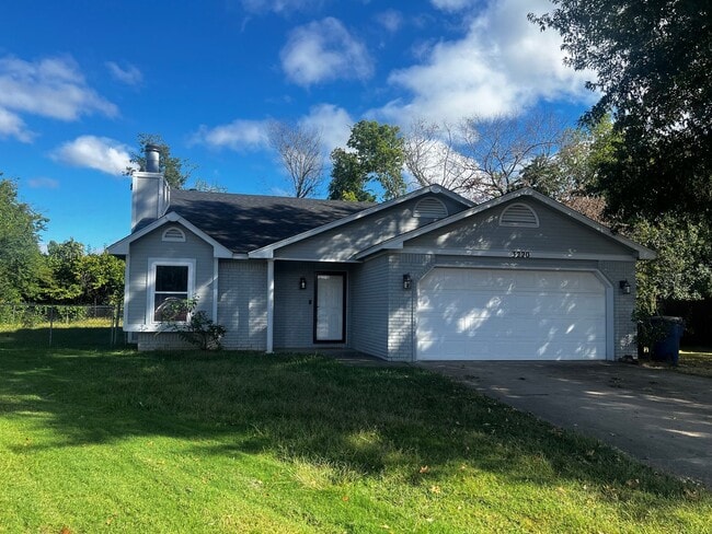 property at 3220 S 68th Cir