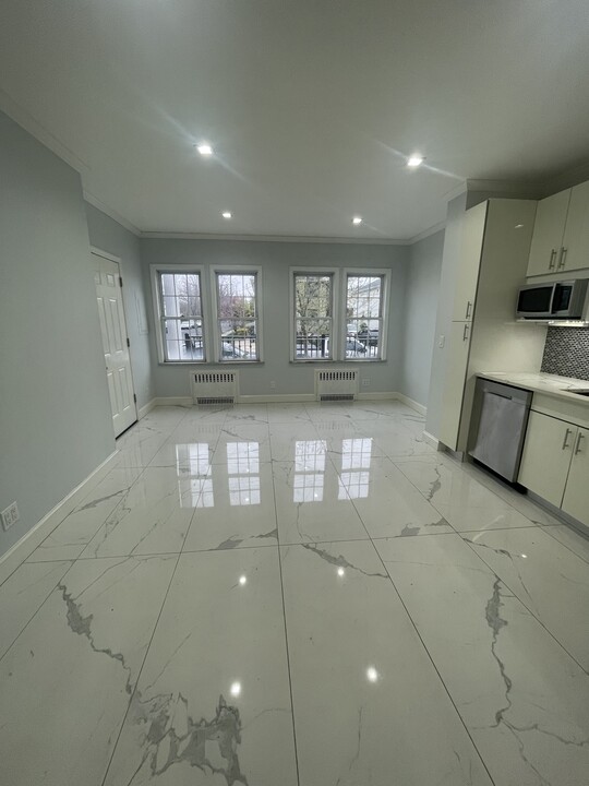 253 Alter Ave, Unit 1 in Staten Island, NY - Building Photo