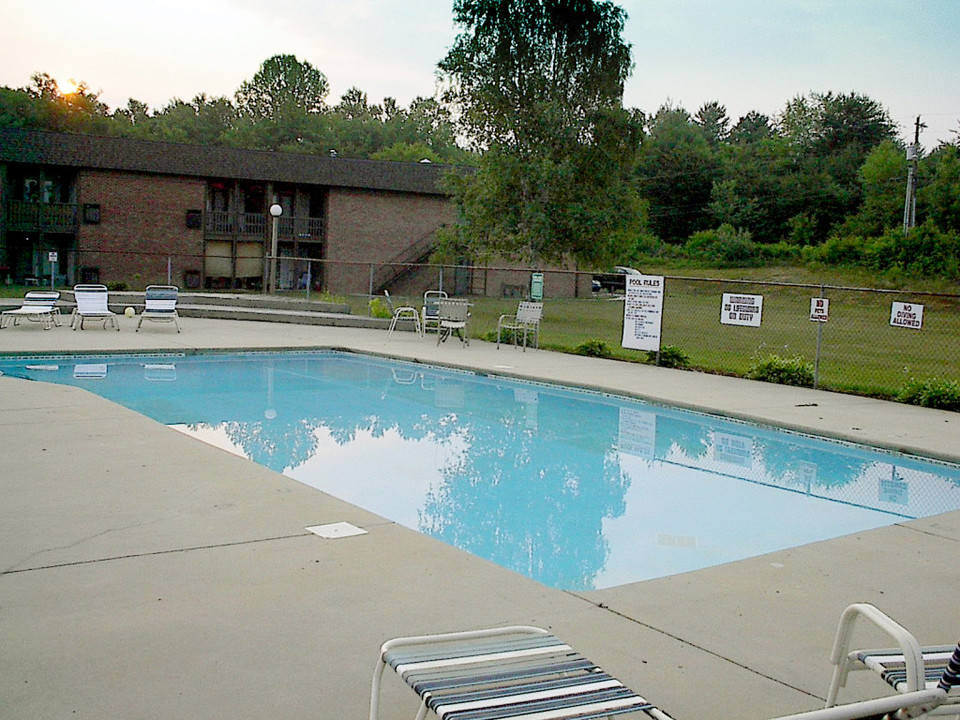 Highland Gardens in Crossville, TN - Building Photo