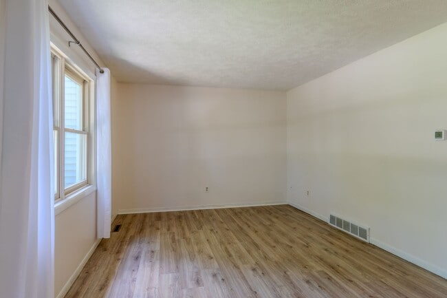606 Rose St in Traverse City, MI - Building Photo - Building Photo