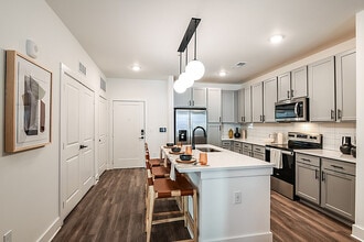 Volta in Jacksonville, FL - Foto de edificio - Building Photo