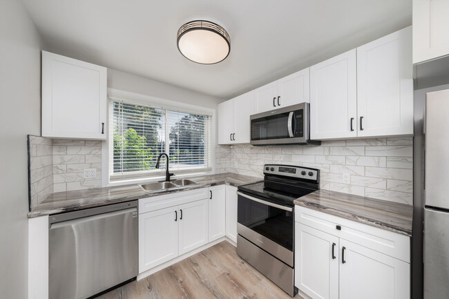 961 Colborne Rd in Sarnia, ON - Building Photo - Building Photo