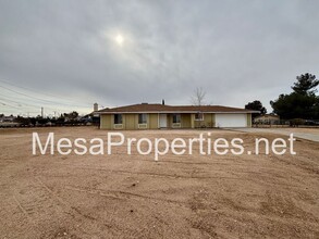 9006 Pecan Ave in Hesperia, CA - Building Photo - Building Photo