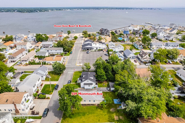 509 Monmouth Ave in Ocean Gate, NJ - Foto de edificio - Building Photo