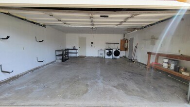 7007 David Trl in Redding, CA - Building Photo - Building Photo