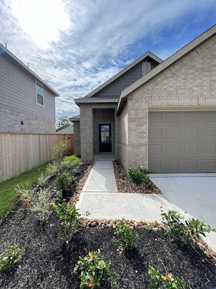 2023 Foxtail Crk Ct in Crosby, TX - Foto de edificio - Building Photo