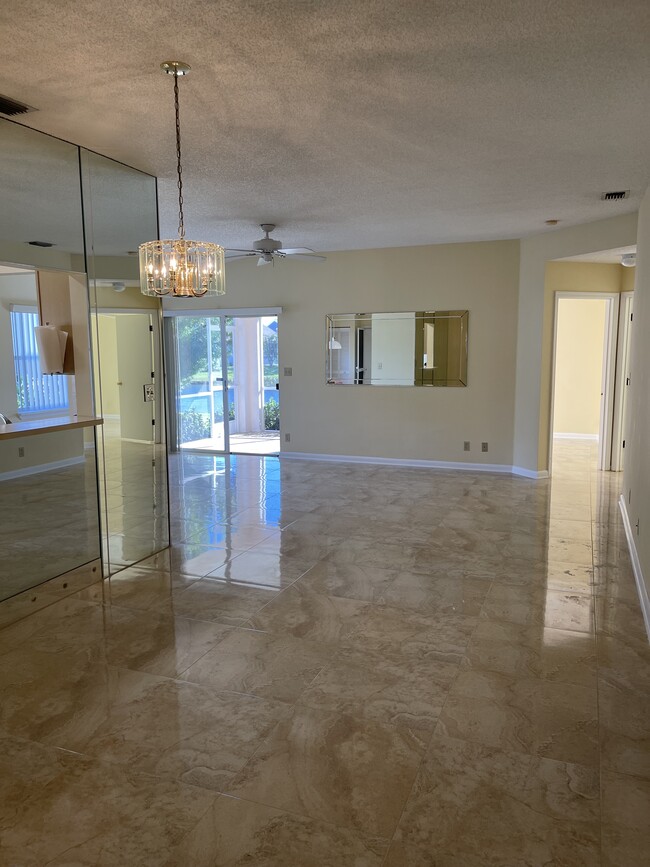 29 Bentwater Cir in Boynton Beach, FL - Building Photo - Building Photo