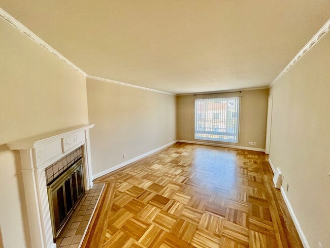 4307-4311-4311 Irving St in San Francisco, CA - Foto de edificio - Building Photo