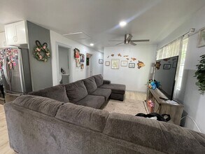 5080 Hanawai St in Lahaina, HI - Building Photo - Building Photo