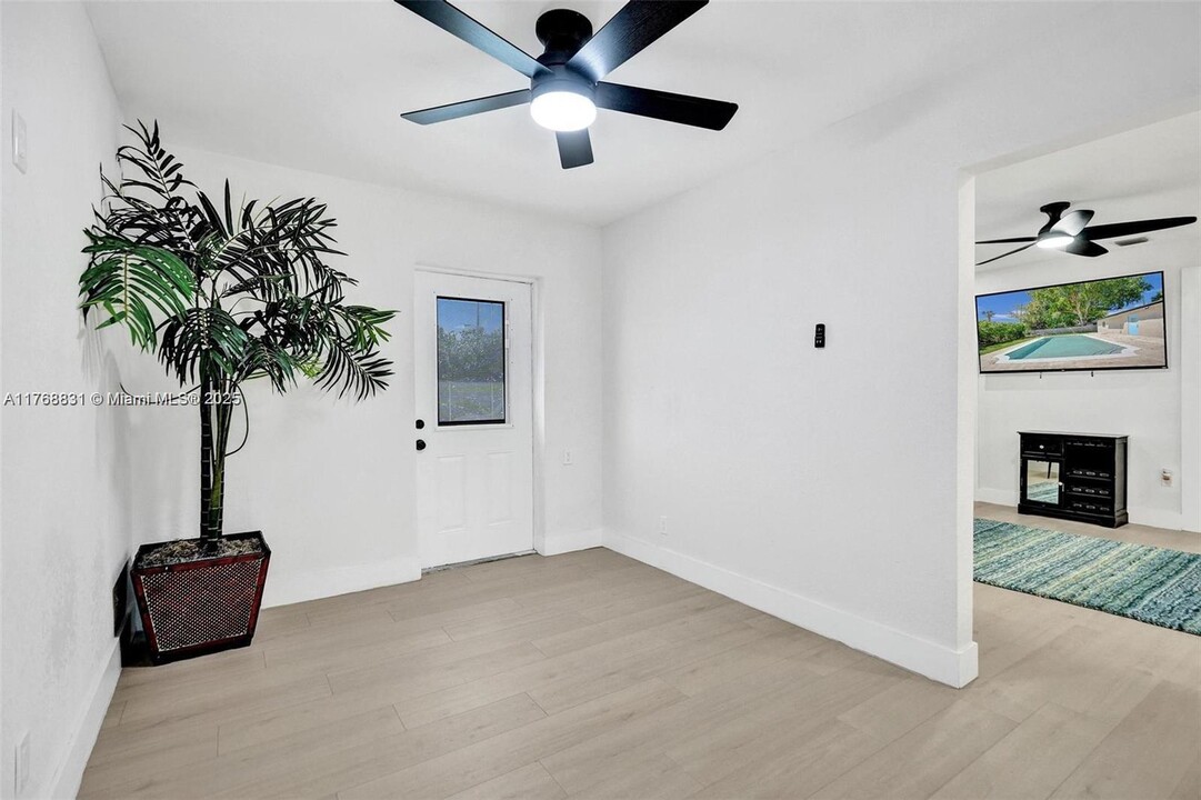 1177 NW 30th Ct in Wilton Manors, FL - Building Photo