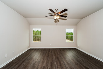 1049 Brookhaven Dr in Odenville, AL - Building Photo - Building Photo