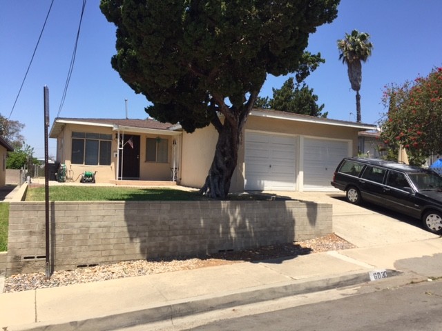 La Mesa Duplex in La Mesa, CA - Building Photo