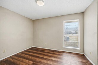 5202 Nuckols Crossing Rd in Austin, TX - Building Photo - Building Photo