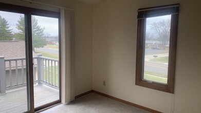 1318 Lyons Rd in Washington Township, OH - Building Photo - Building Photo