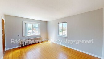 1549 Old Ln Ave in Dayton, OH - Building Photo