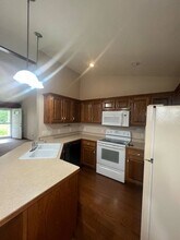 9510 CL- 93 in Carthage, MO - Building Photo - Building Photo