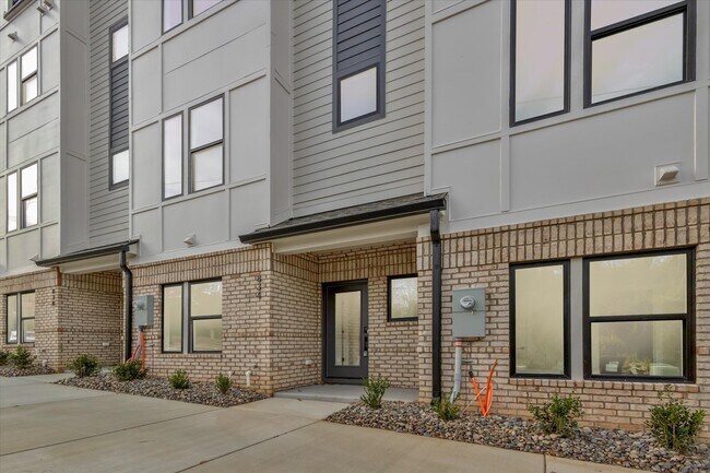 838 Van Every St in Charlotte, NC - Building Photo - Building Photo