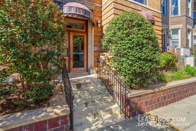 3534 10th St NW in Washington, DC - Building Photo - Building Photo