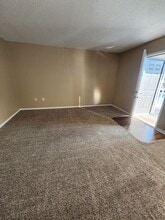 Decatur Place in Decatur, AL - Building Photo - Interior Photo