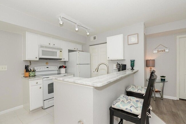 property at 141 SW Palm Dr