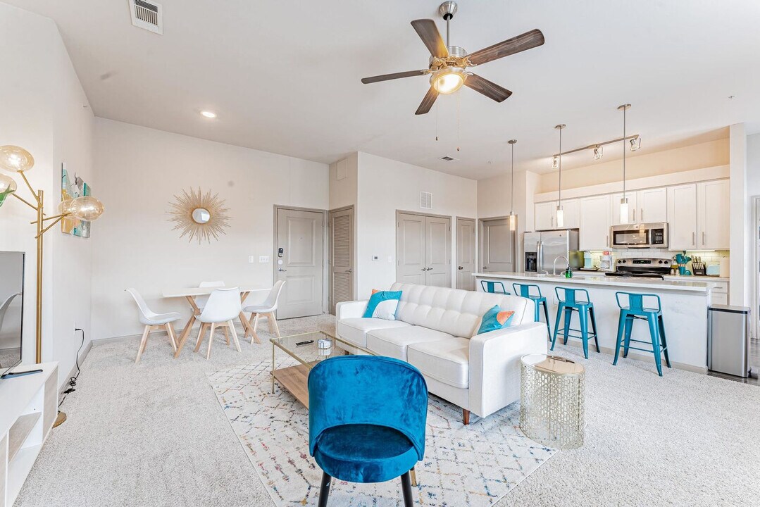 2301 Grove Blvd in Austin, TX - Building Photo