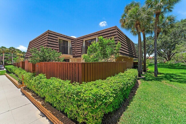 1950 19th Ct in Jupiter, FL - Building Photo - Building Photo