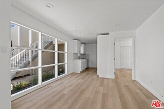 814 3rd St in Santa Monica, CA - Building Photo - Building Photo