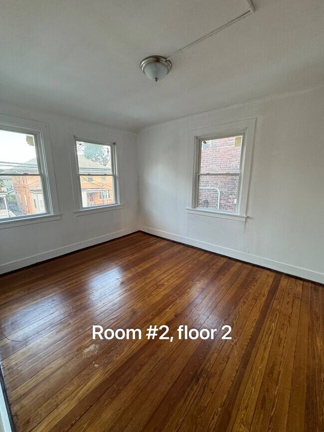 317 East Ave in Bridgeport, CT - Building Photo - Building Photo