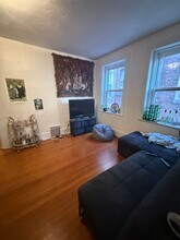 38 S Huntington Ave, Unit 2T in Boston, MA - Foto de edificio - Building Photo