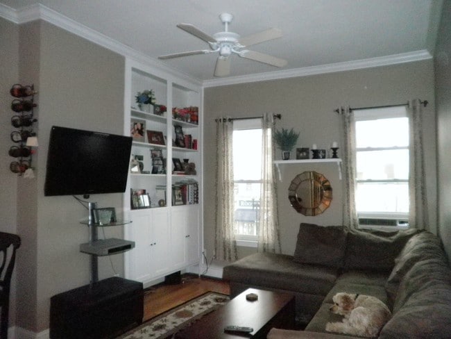 705 E Broadway, Unit 2 in Boston, MA - Building Photo - Building Photo